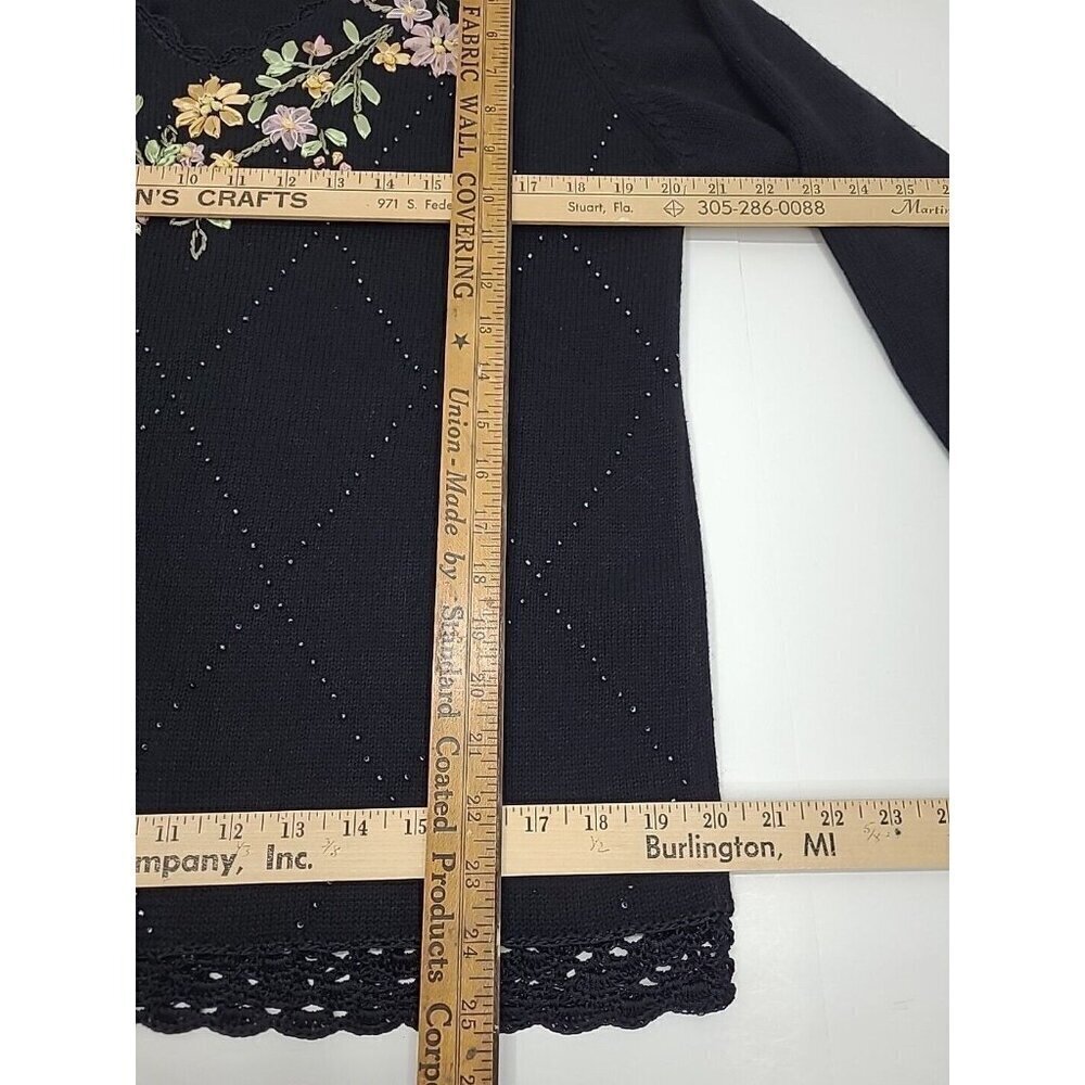 Celina Yang Designs Knitwear Originals Sweater Women's Size M Embroidered Floral - Picture 3 of 7